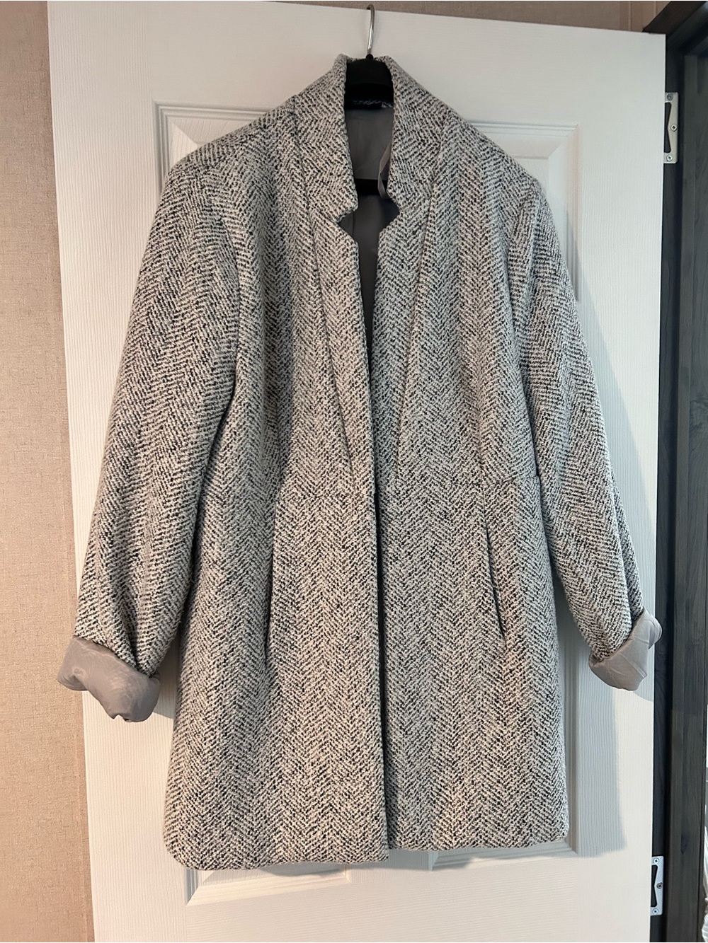 Women’s size large tweed feel coat like new condition